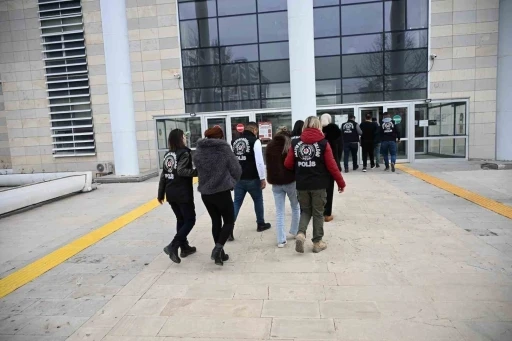 Elazığ&rsquo;da fuhuş operasyonu: 2 ş&uuml;pheli tutuklandı

