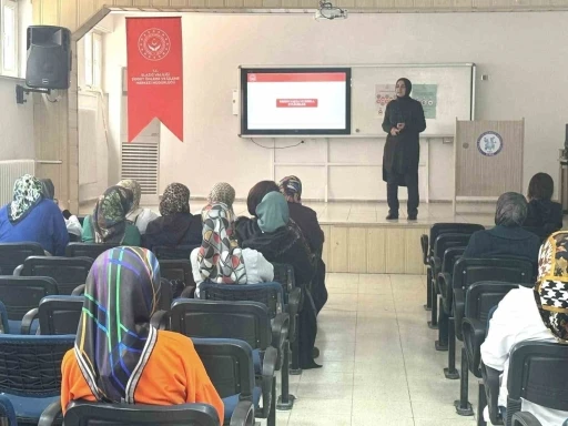 Elazığ&rsquo;da kadına y&ouml;nelik şiddetle m&uuml;cadele eğitimi verildi
