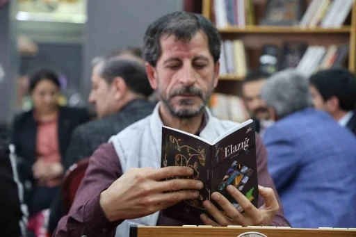 Elazığ&rsquo;da kahvehanelere kitap k&ouml;şesi kuruluyor
