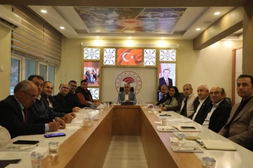 Elazığ&rsquo;da meyvecilik sekt&ouml;r&uuml; masaya yatırıldı
