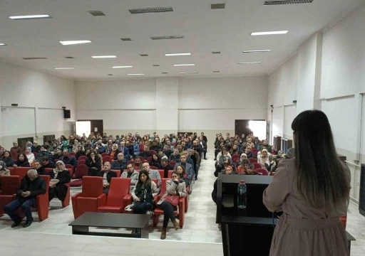 Elazığ’da öğretmenlere diyabet eğitimi
