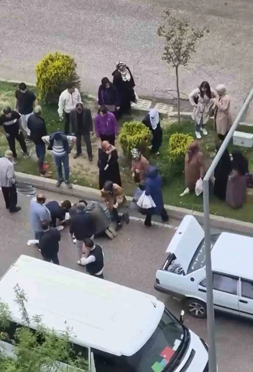 Elazığ&rsquo;da otomobilin &ccedil;arptığı yaya yaralandı
