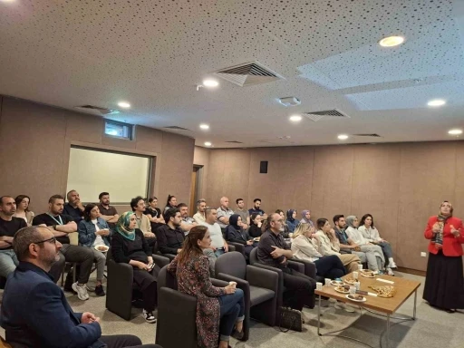 Elazığ&rsquo;da sağlık &ccedil;alışanların seminer verildi
