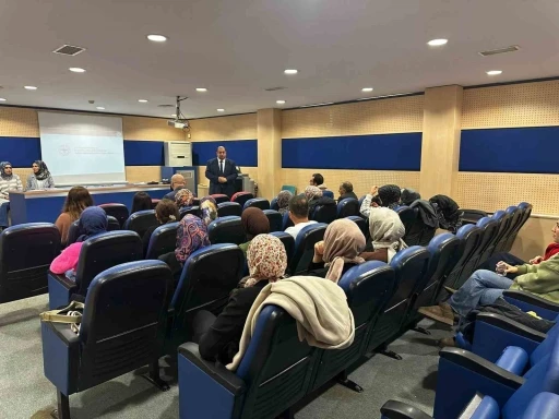 Elazığ&rsquo;da sağlık&ccedil;ılara seminer verildi
