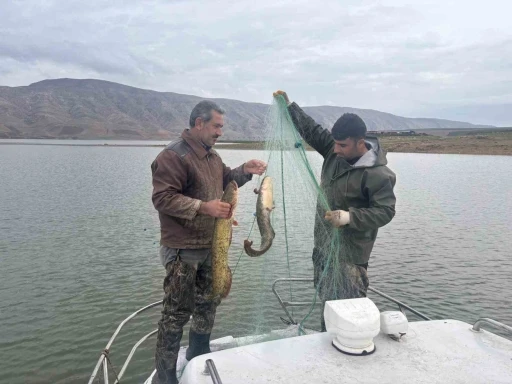 Elazığ&rsquo;da su &uuml;r&uuml;nleri araştırma &ccedil;alışmaları s&uuml;r&uuml;yor
