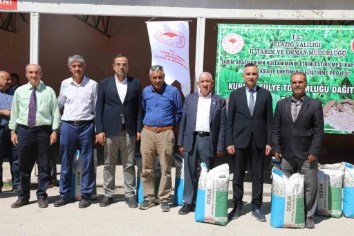 Elazığ’da yüzde 75 hibeli 15 ton tohum dağıtılmaya başlandı

