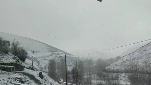 Elazığ&rsquo;ın y&uuml;ksek kesimlerinde kar yağışı
