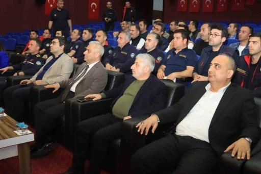 Elazığ itfaiyesi eğitimlerini sürdürüyor
