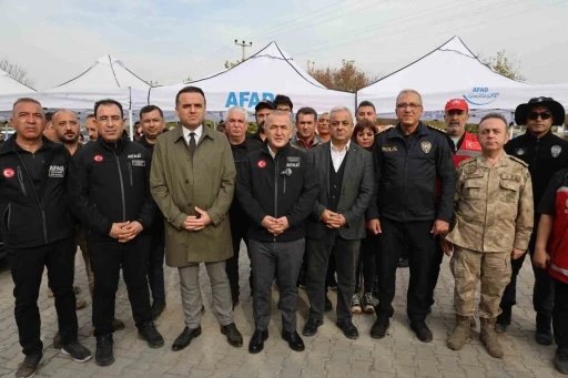 Elazığ Valisi Hatipoğlu: &quot;Çalışmalarımız çocuğumuz bulununcaya kadar devam edecek&quot;
