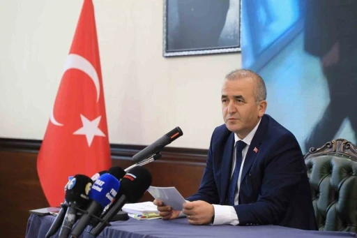Elazığ Valisi Hatipoğlu: &quot;Halkımızla mümkün oldukça doğrudan temas kurmaya çalıştık&quot;
