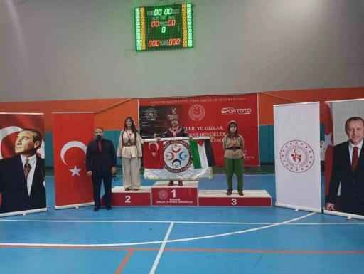 Elazığlı kemankeşlerden Erzurum’da büyük başarı
