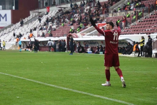 Elazığspor&rsquo;da Enes Soy sakatlandı
