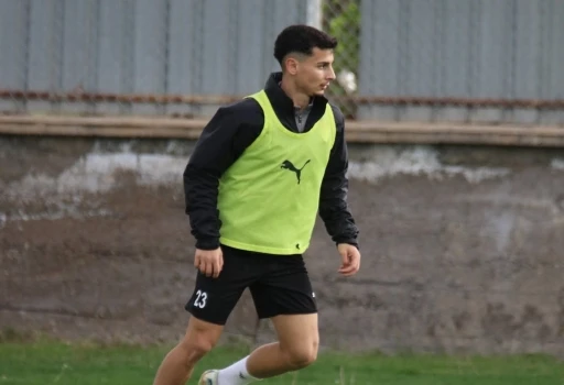 Elazığspor sahaya iniyor
