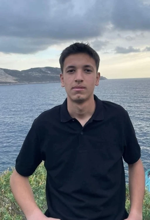 Elektrik direğine çarpan motosikletli genç sporcu hayatını kaybetti
