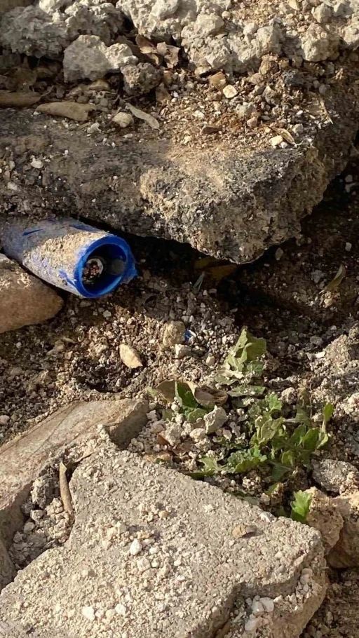 Elektrik kabloları kesilerek &ccedil;alındı
