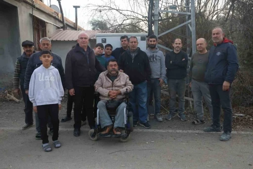 Elektrik tellerinin bomba gibi patladığı anlar vatandaşları tedirgin etti
