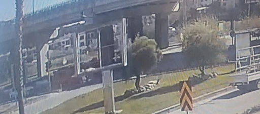 Elektrikli bisiklet ile motosiklet &ccedil;arpıştı: 1 yaralı
