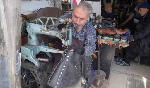 Eleman yetişmediği için ayakkabıcılık mesleği ölüyor
