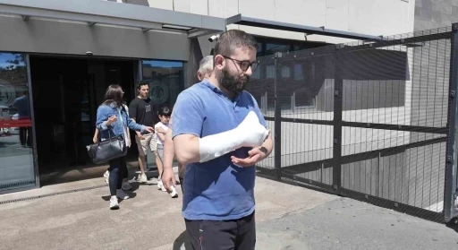 Elini teraziye sıkıştıran acemi kasap: "Bir şey olmadığını d&uuml;ş&uuml;nm&uuml;şt&uuml;m, tendonlarım kopmuş"
