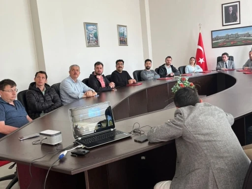 Emet MYO&rsquo;da kalite s&uuml;re&ccedil;leri değerlendirildi
