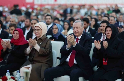 Emine Erdoğan: "15 Temmuz, tarihi bir d&ouml;n&uuml;m noktasıdır"
