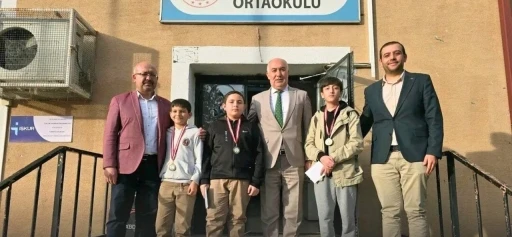 Emirdağ Atatürk Ortaokulu’nda ‘Satranç Turnuvası’ sona erdi
