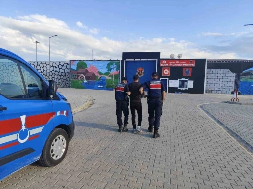 Emirdağ’da aranan şahıs yakalandı
