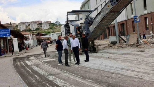 Emlak Konut Ak&ccedil;adağ&rsquo;ın yeniden inşasında altyapı ve &uuml;styapı &ccedil;alışmalarını s&uuml;rd&uuml;r&uuml;yor

