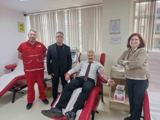 Emniyet M&uuml;d&uuml;r&uuml; Aktaş&rsquo;tan 23&rsquo;&uuml;nc&uuml; kan bağışı
