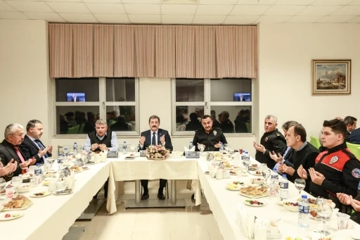 Emniyet teşkilatı iftarda buluştu: "Samsun&rsquo;un huzuru i&ccedil;in 7/24 g&ouml;rev başındayız"
