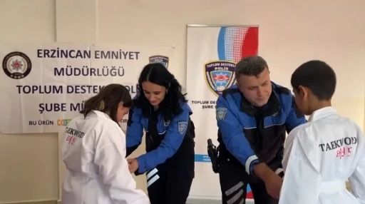 Emniyetten öğrencilere tekvando kıyafeti sürprizi
