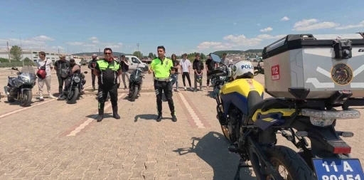 En çok motosiklet kazasının yaşandığı Bilecik’te sürücülerine uygulamalı eğitim verildi
