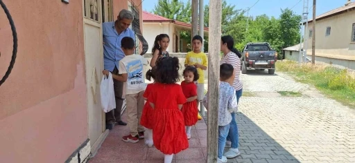 En tatlı bayram geleneği devam ediyor

