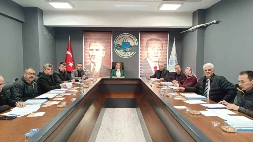 Encümen üyeleri kur’a atışıyla seçildi
