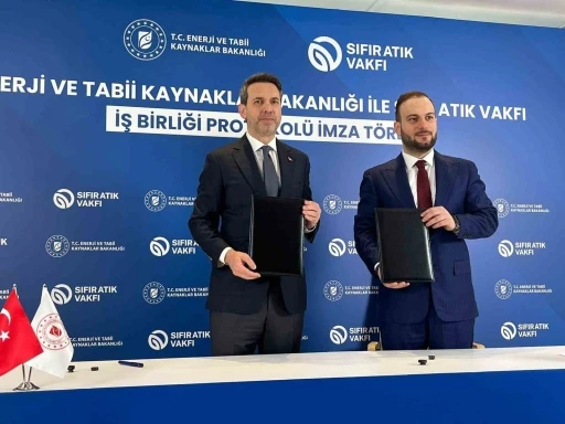 Enerji ve Tabii Kaynaklar Bakanı Bayraktar: "Savaşın eşiğinde enerjiyi doğru kullanabilmek her zamankinden daha &ouml;nemli"

