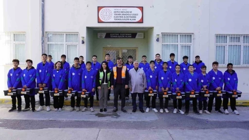 Enerjinin Yıldızları Projesi, sekt&ouml;re yeni yıldızlar kazandırmaya devam edecek
