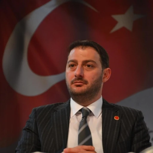 Enes Ertuğrul Kalın: "Kayseri&rsquo;de her zaman birinciliğe namzet bir partiyiz"
