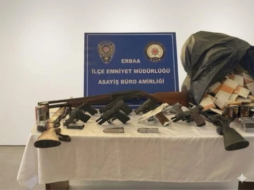 Erbaa&rsquo;da silah operasyonunda cephanelik &ccedil;ıktı

