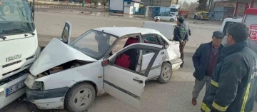 Erciş&rsquo;te zincirleme trafik kazası: 2 yaralı

