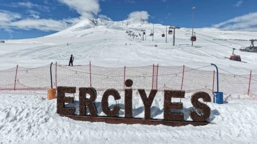 Erciyes&rsquo;te kayak keyfi nisanda da s&uuml;recek
