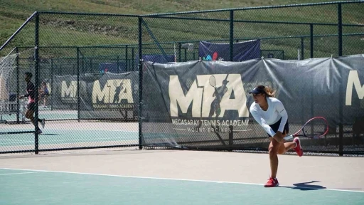 Erciyes’teki Dünya Tenis Turu’nda finaller pazar günü oynanacak
