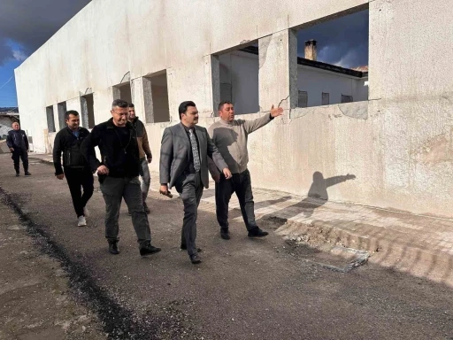 Erdemli kapalı cezaevi a&ccedil;ığa d&ouml;n&uuml;şt&uuml;r&uuml;l&uuml;yor
