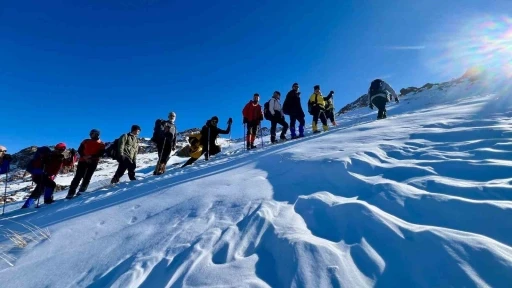 Erek Dağı&rsquo;na zirve tırmanışı
