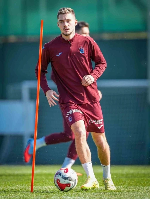 Ernest Mu&ccedil;i, Trabzonspor&rsquo;a katkı vermeye devam ediyor
