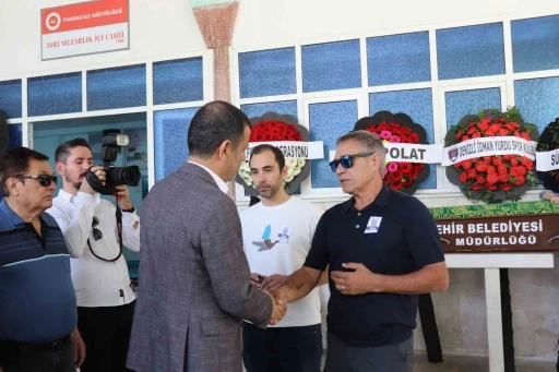 Ersun Yanal’ın babası son yolculuğuna uğurlandı

