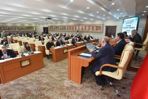 Ertek: "Altyapı yenileme &ccedil;alışmaları eş zamanlı olarak s&uuml;r&uuml;yor"
