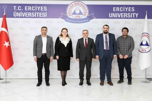 ER&Uuml;&rsquo;de &rsquo;Uzay Radyasyonunda Hayatta Kalmak&rsquo; konulu konferans d&uuml;zenlendi
