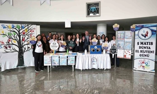 ER&Uuml; Hastaneleri&rsquo;nde Organ Bağışı Farkındalık Standı a&ccedil;ıldı
