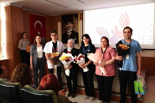 ER&Uuml; Hastaneleri&rsquo;nde "5 Mayıs D&uuml;nya El Hijyeni G&uuml;n&uuml;" etkinliği d&uuml;zenlendi

