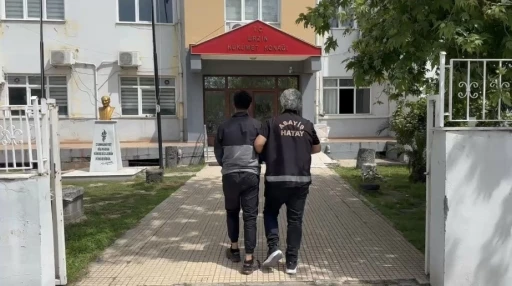 Erzin&rsquo;de 4 yıl 6 ay hapis cezasıyla aranan firari yakalandı
